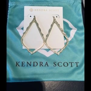 Kendra Scott gold Sophee earrings - bag not included